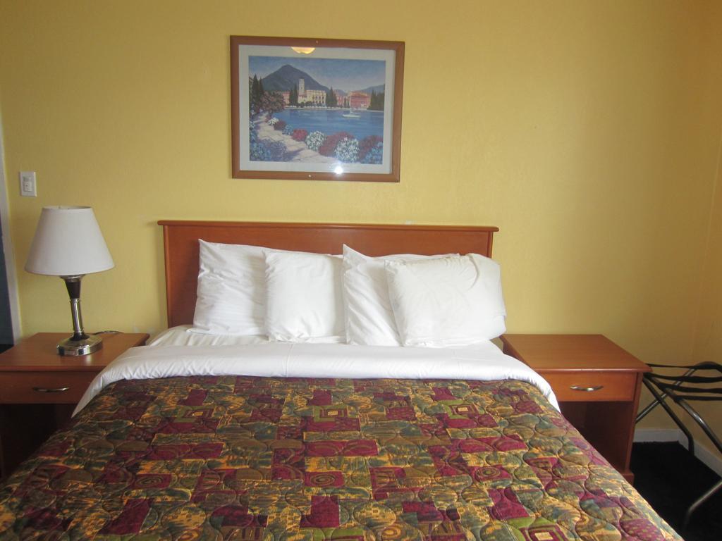 Knights Inn Santa Cruz Eksteriør bilde